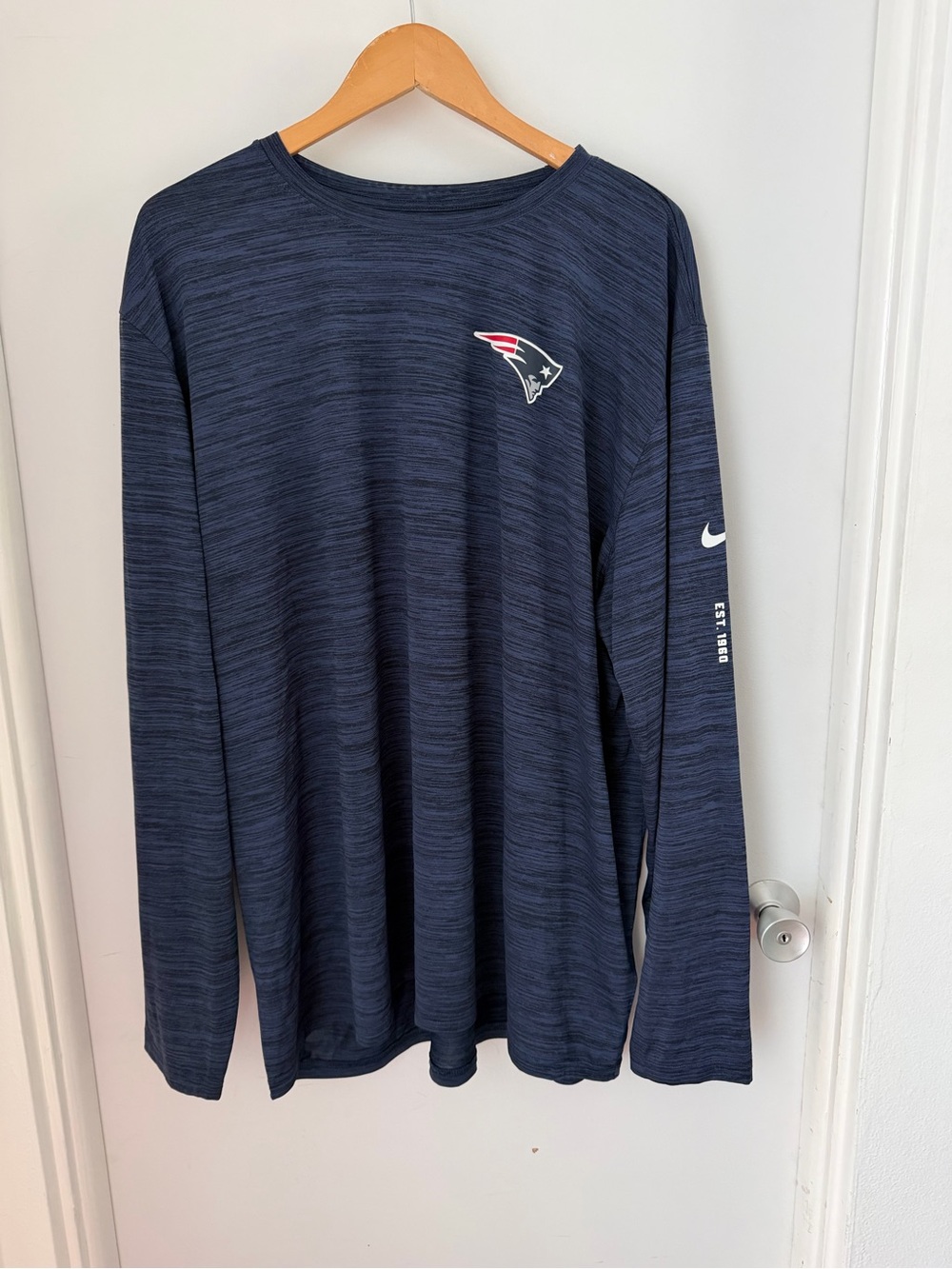 Nike New England Patriots Velocity Long Sleeve Navy Blue T-Shirt Men’s Size 3XL